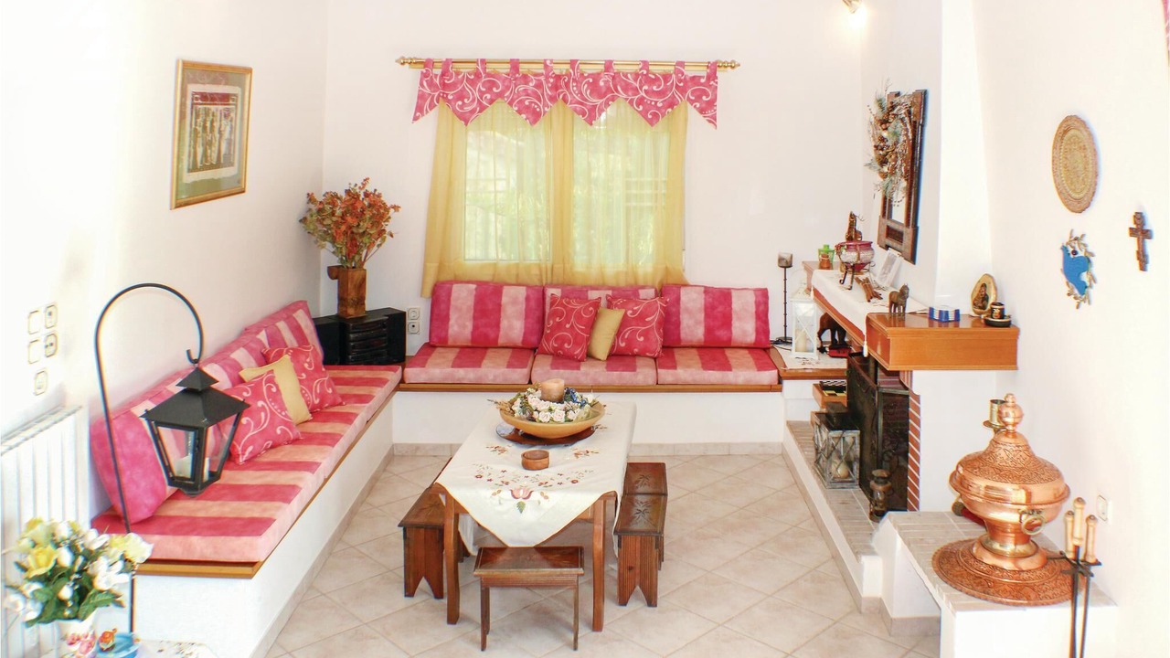 Photo of Livingroom in Kato Diminio