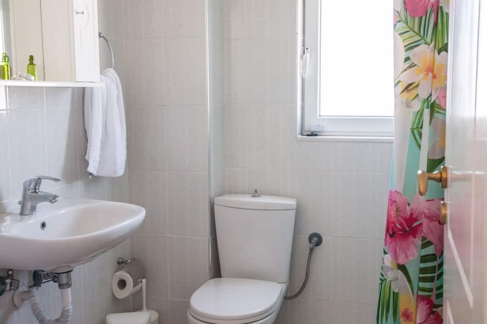 Photo of Bathroom in Velon