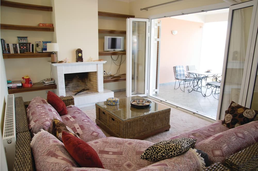 Photo of Bedroom in Diakofto
