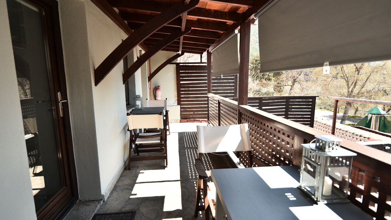 Photo of Patio Balcony in Mesoropi