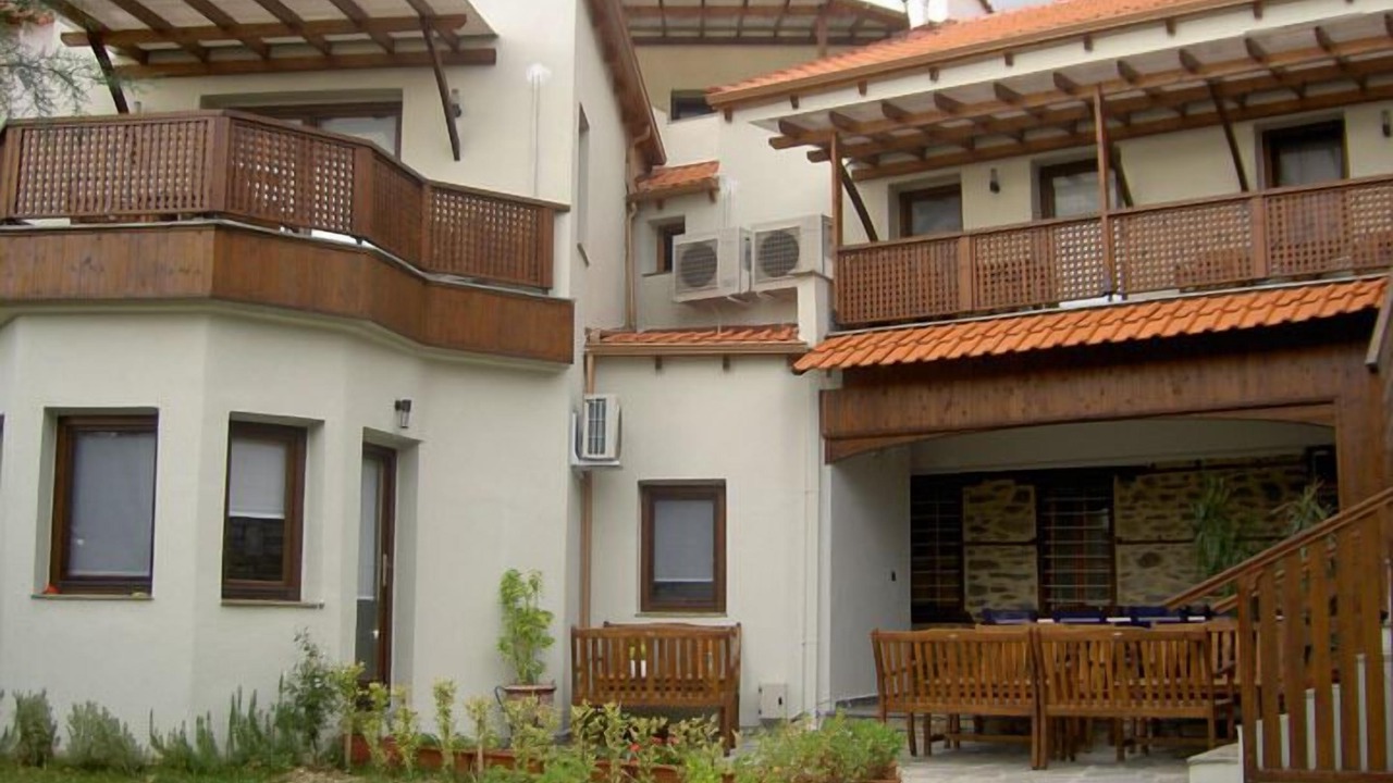 Photo of Outdoor in Mesoropi