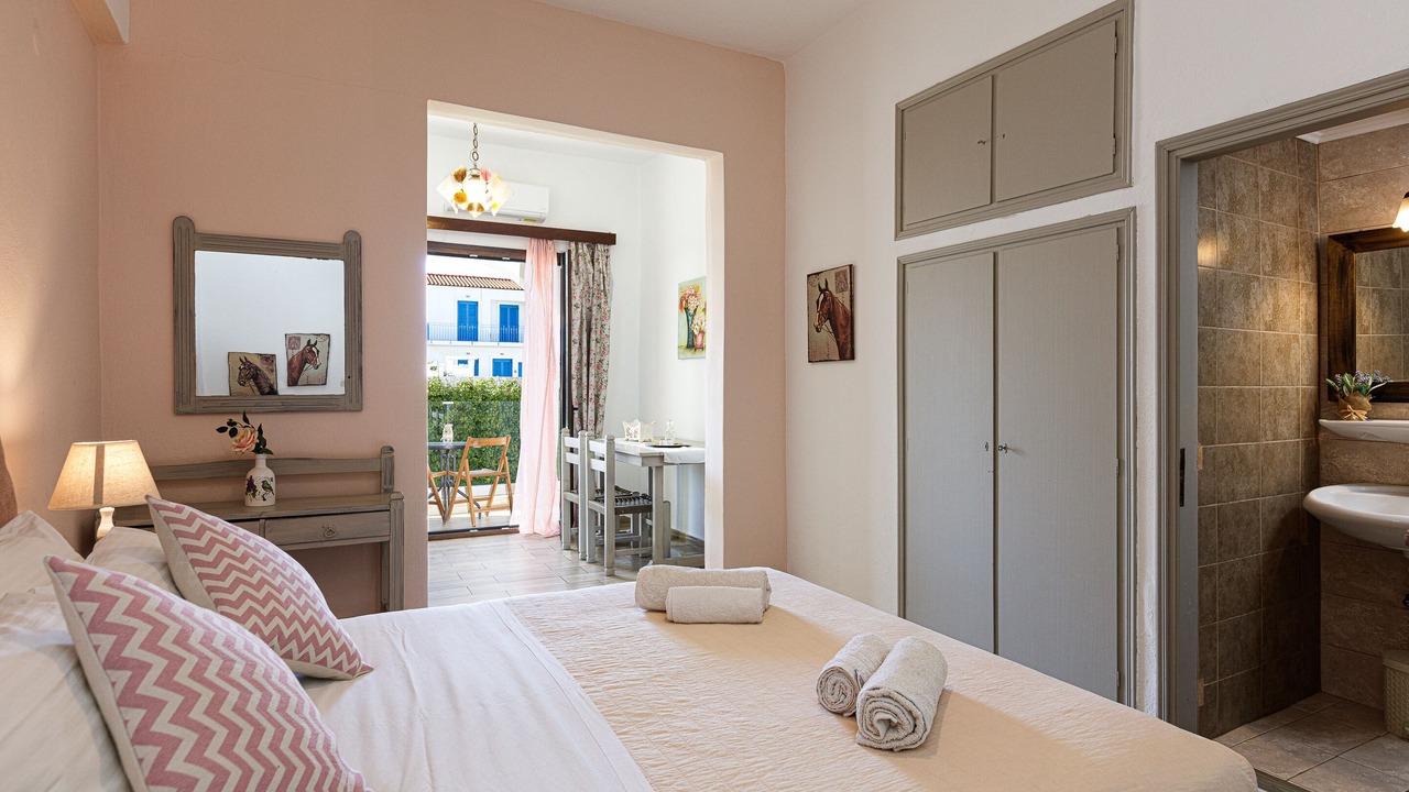 Photo of Bedroom in Panormos