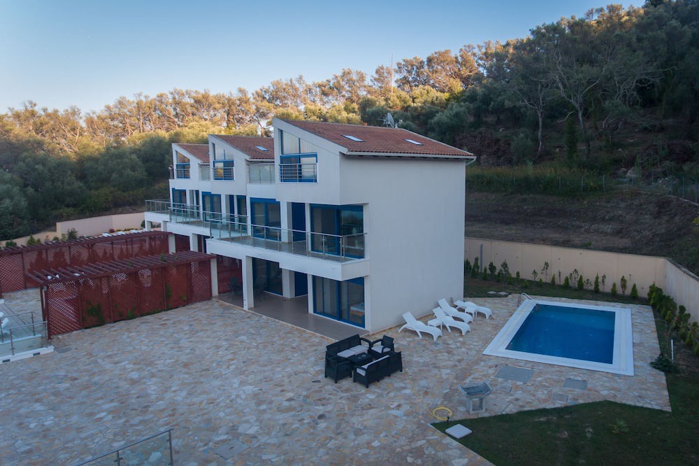 Photo of Outdoor in Agia Pelagia Chlomou