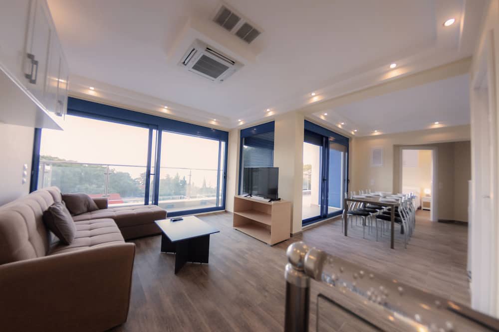 Photo of Livingroom in Agia Pelagia Chlomou
