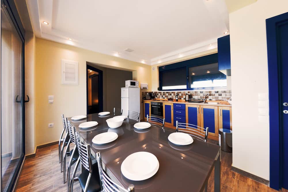 Photo of Kitchen in Agia Pelagia Chlomou