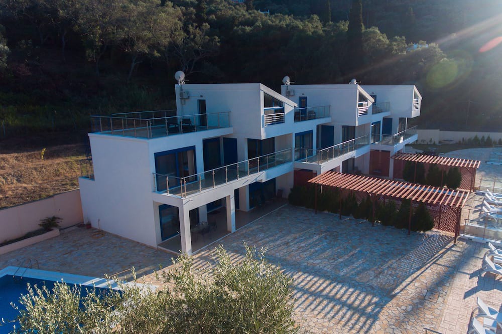 Photo of Outdoor in Agia Pelagia Chlomou