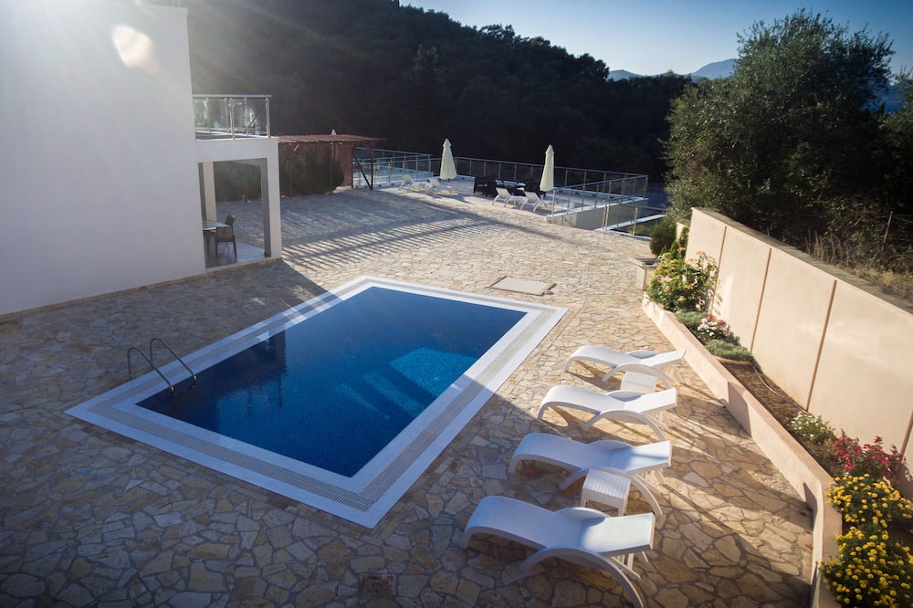 Photo of Outdoor in Agia Pelagia Chlomou