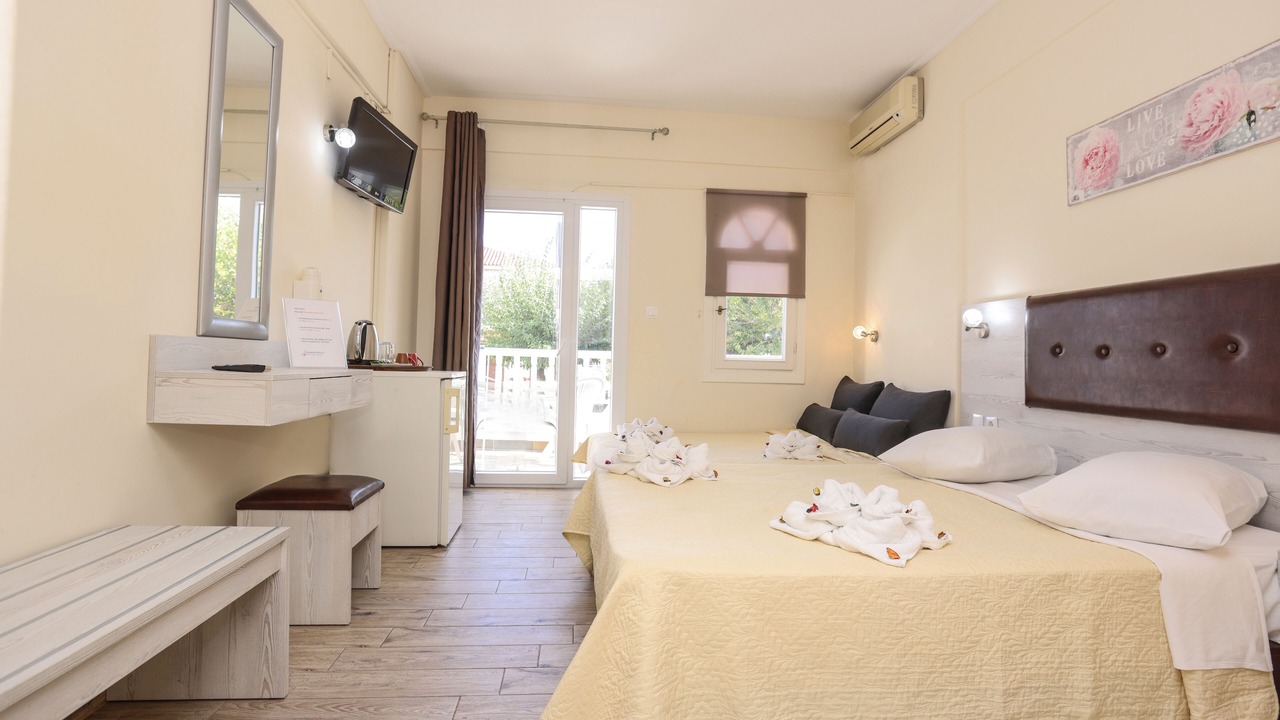 Photo of Bedroom in Polichrono