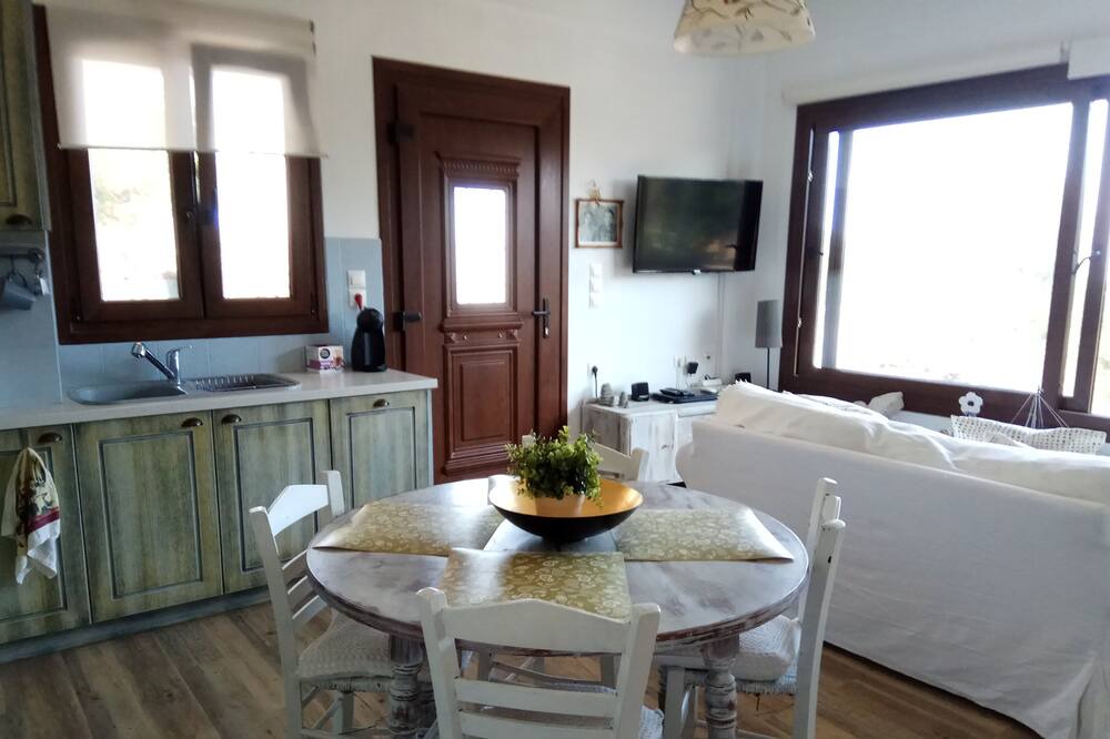 Photo of Bedroom in Moutsouna