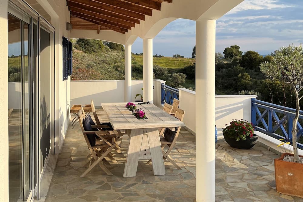 Photo of Outdoor in Kranidi