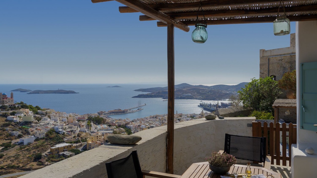 Photo of Patio Balcony in Ano Siros