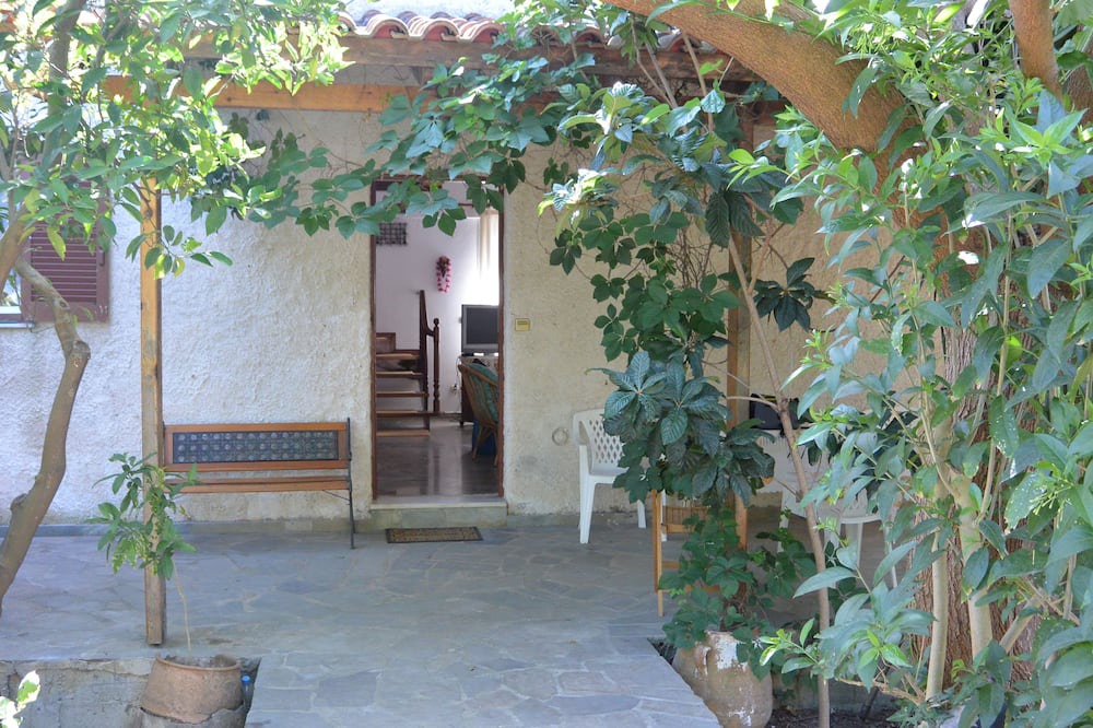 Photo of Outdoor in Alikianos