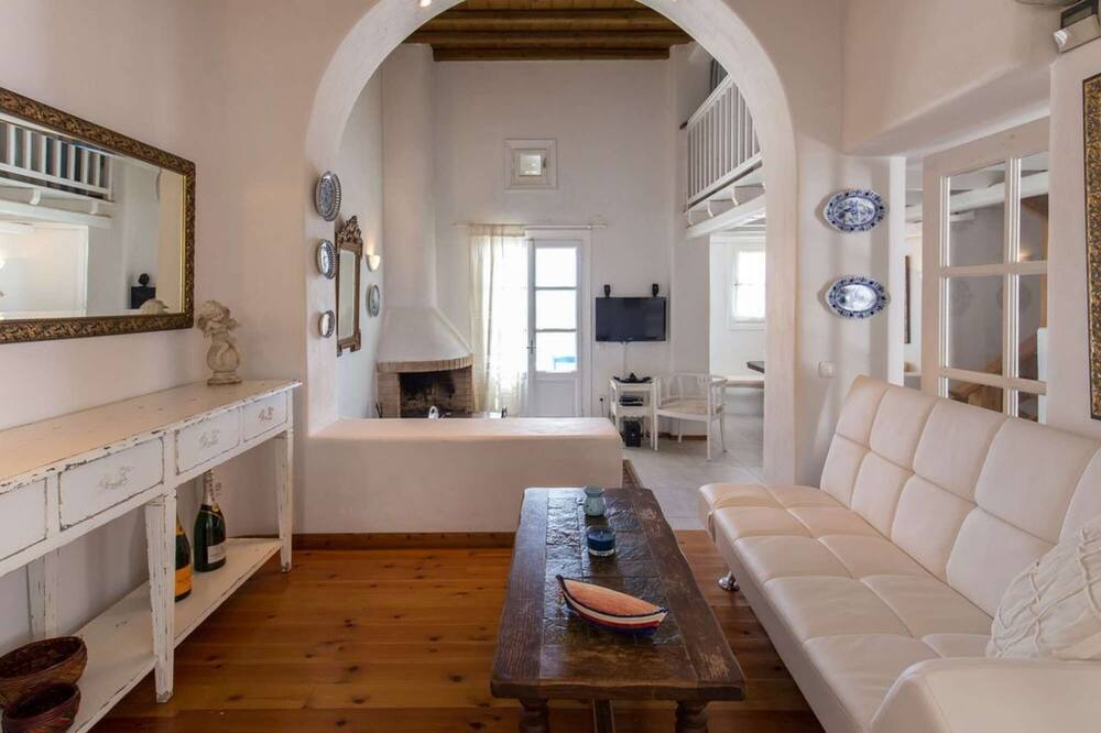 Photo of Livingroom in Houlakia