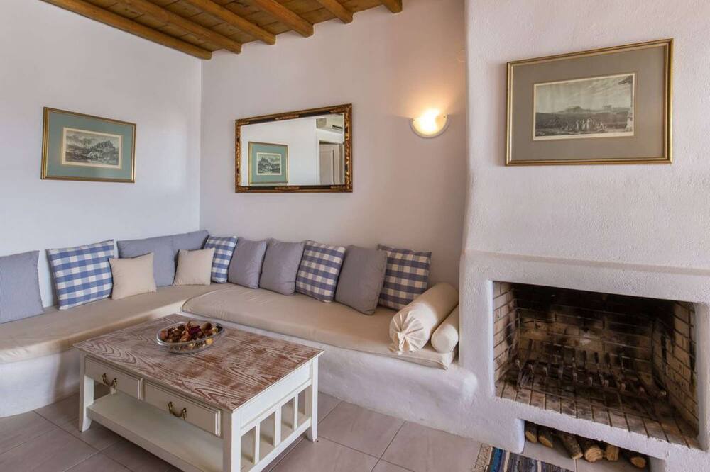 Photo of Livingroom in Houlakia
