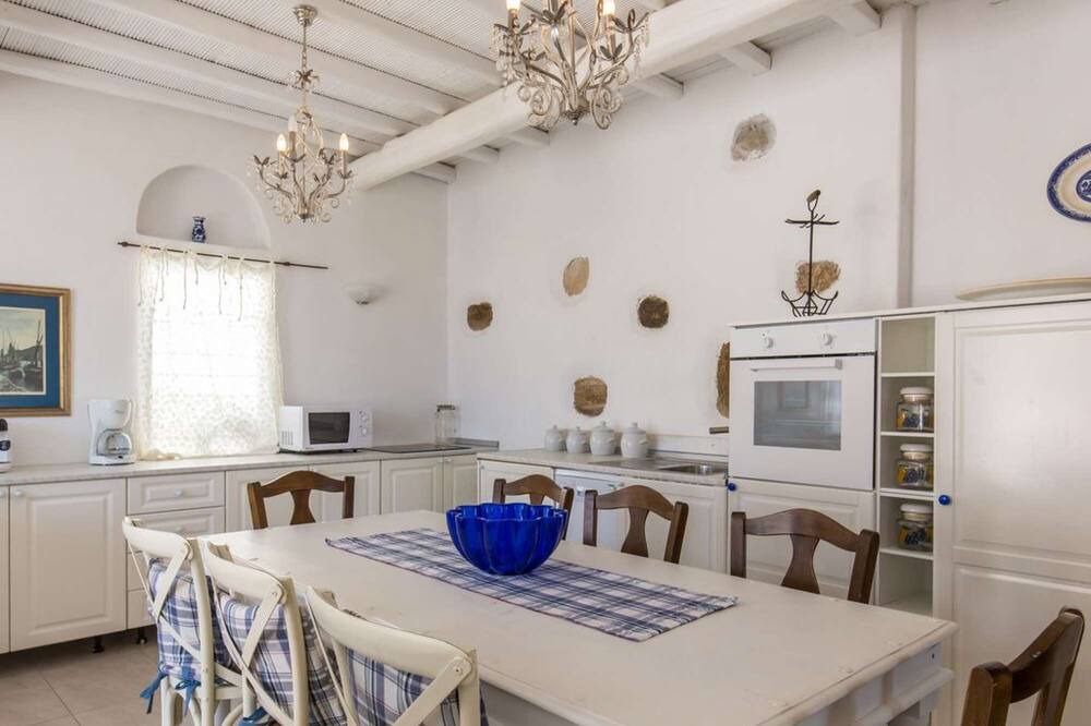 Photo of Kitchen in Houlakia