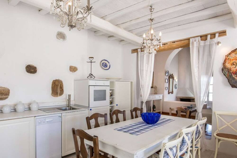 Photo of Kitchen in Houlakia