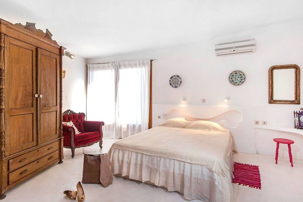 Photo of Bedroom in Ialyssos