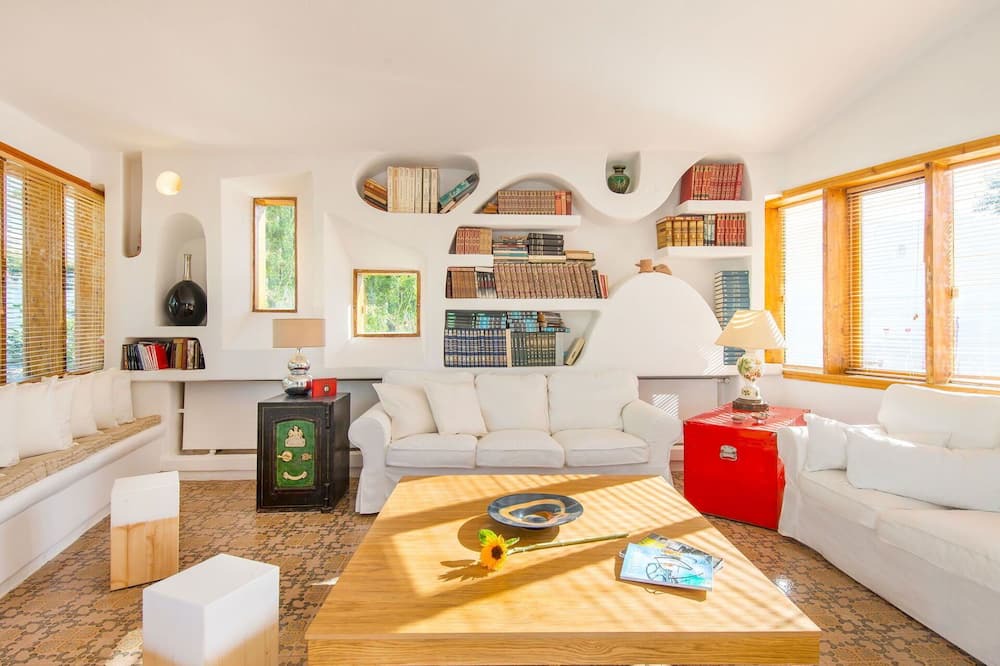 Photo of Bedroom in Ialyssos