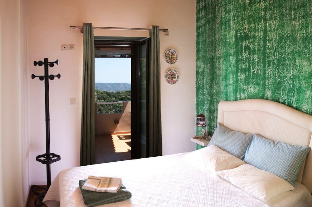 Photo of Bedroom in Karvelas