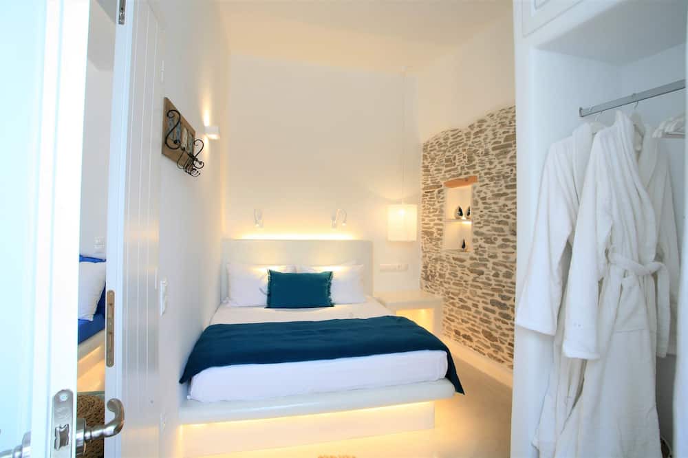 Photo of Bedroom in Paleopolis
