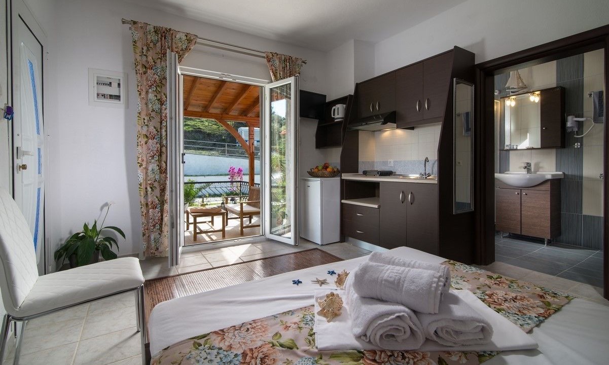 Photo of Bedroom in Toroni