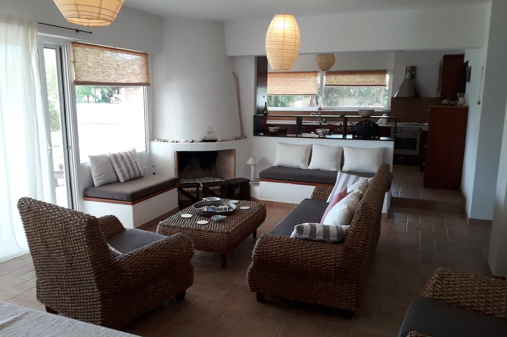 Photo of Livingroom in Schinias