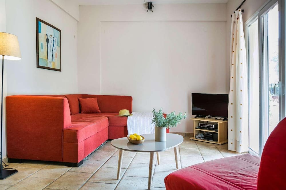 Photo of Livingroom in Mikros Gialos