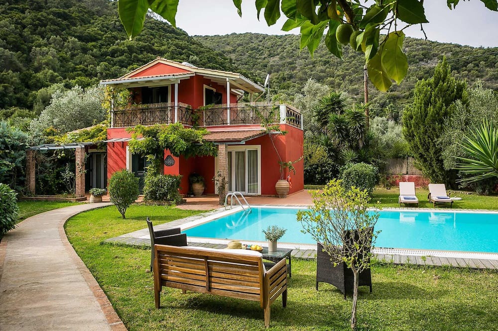 Photo of Outdoor in Mikros Gialos