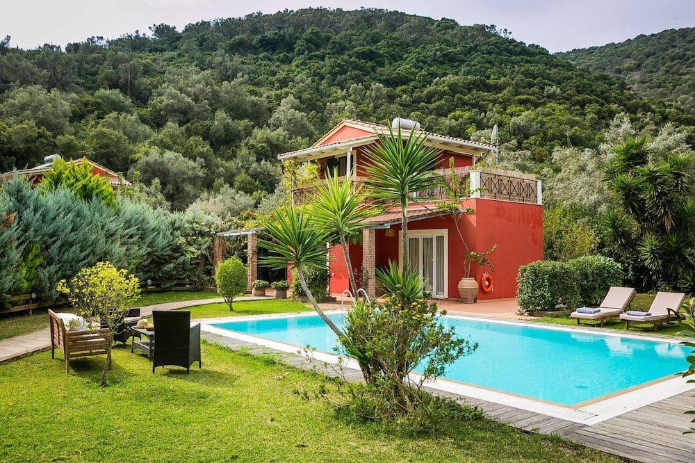 Photo of Outdoor in Mikros Gialos