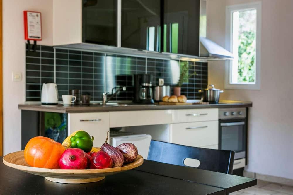 Photo of Kitchen in Mikros Gialos