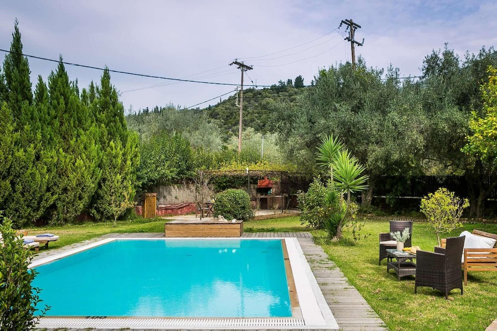 Photo of Outdoor in Mikros Gialos