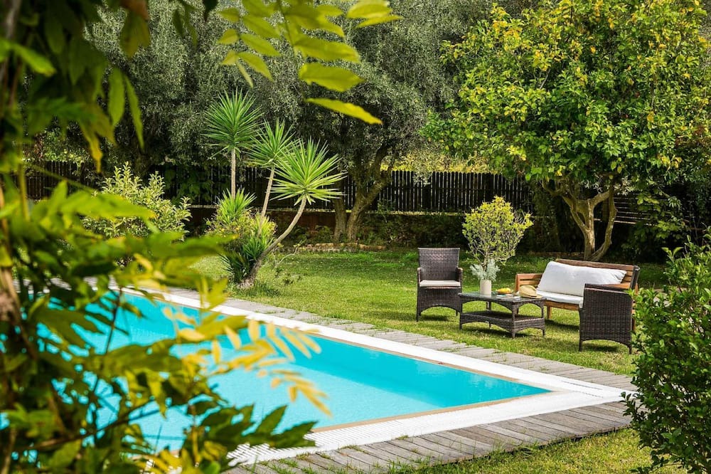 Photo of Outdoor in Mikros Gialos