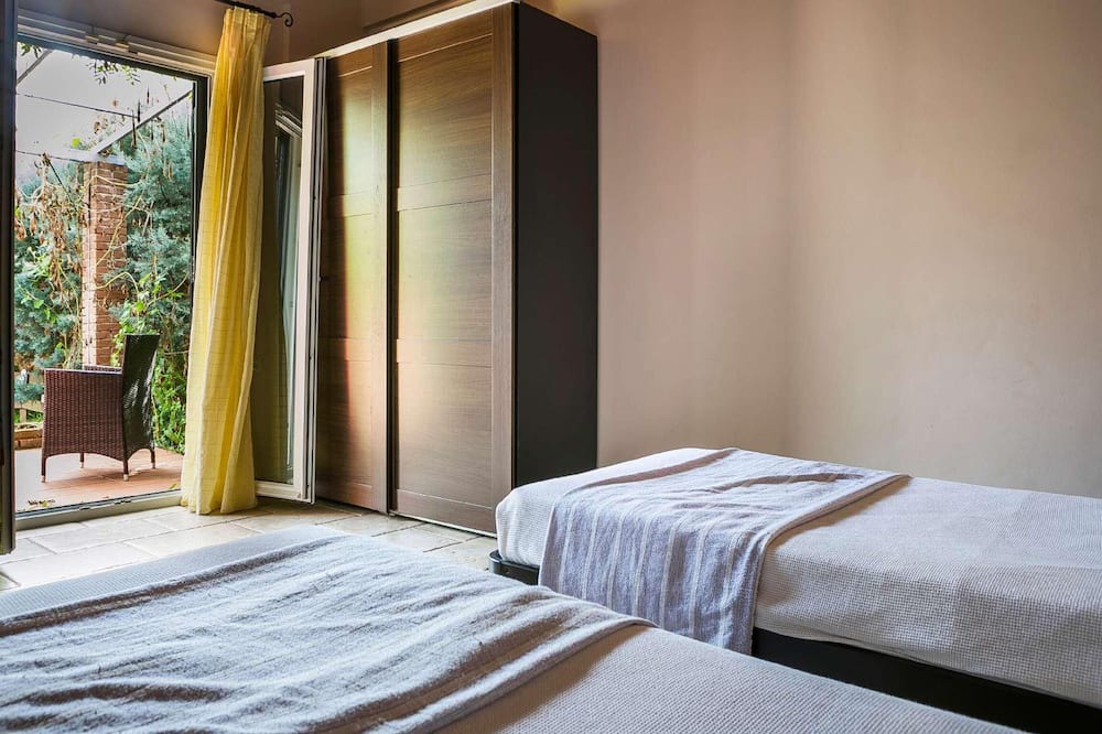 Photo of Bedroom in Mikros Gialos
