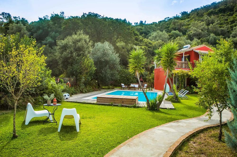 Photo of Outdoor in Mikros Gialos