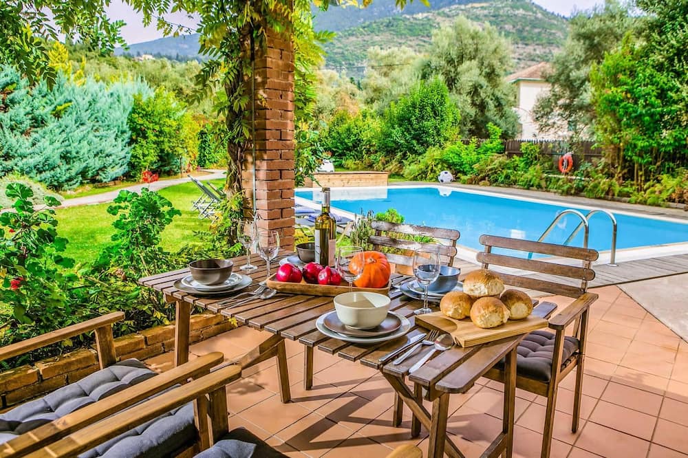 Photo of Bedroom in Mikros Gialos