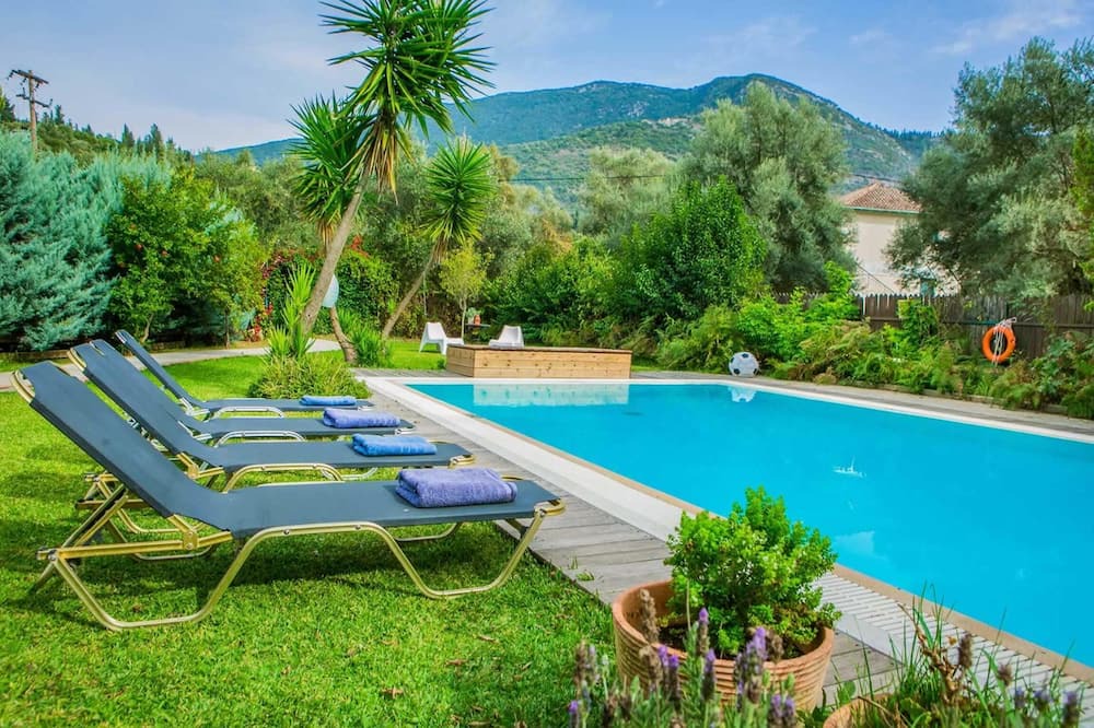 Photo of Outdoor in Mikros Gialos