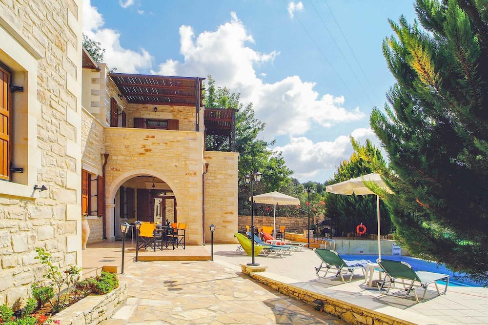 Photo of Outdoor in Asteri