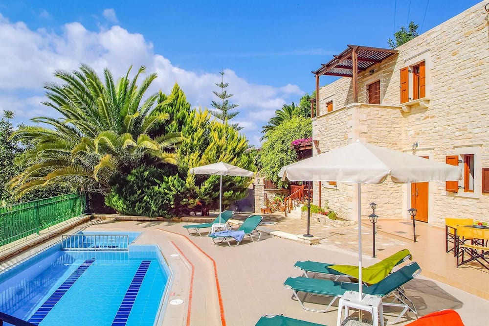 Photo of Outdoor in Asteri