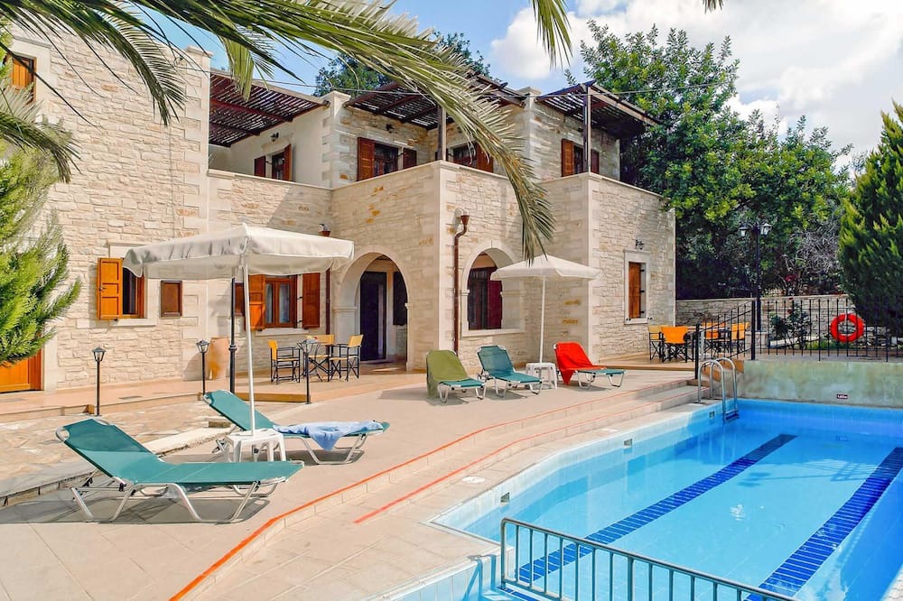 Photo of Outdoor in Asteri