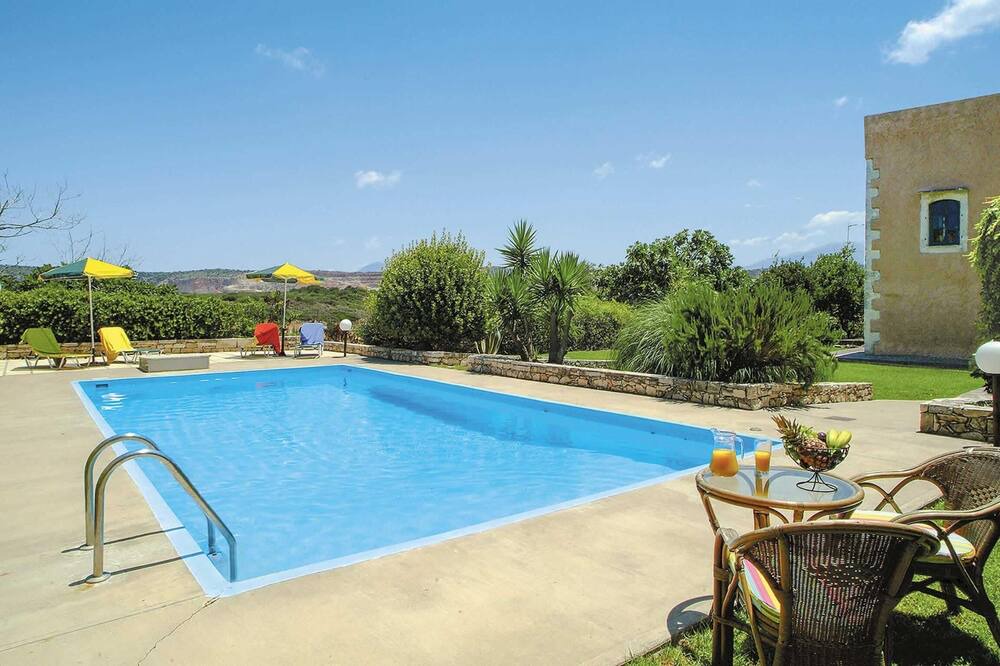 Photo of Outdoor in Prinos