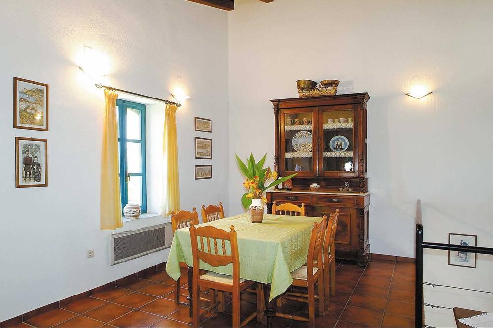 Photo of Kitchen in Prinos