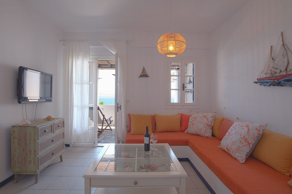 Photo of Livingroom in Ampelas