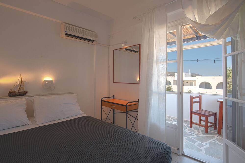 Photo of Bedroom in Ampelas