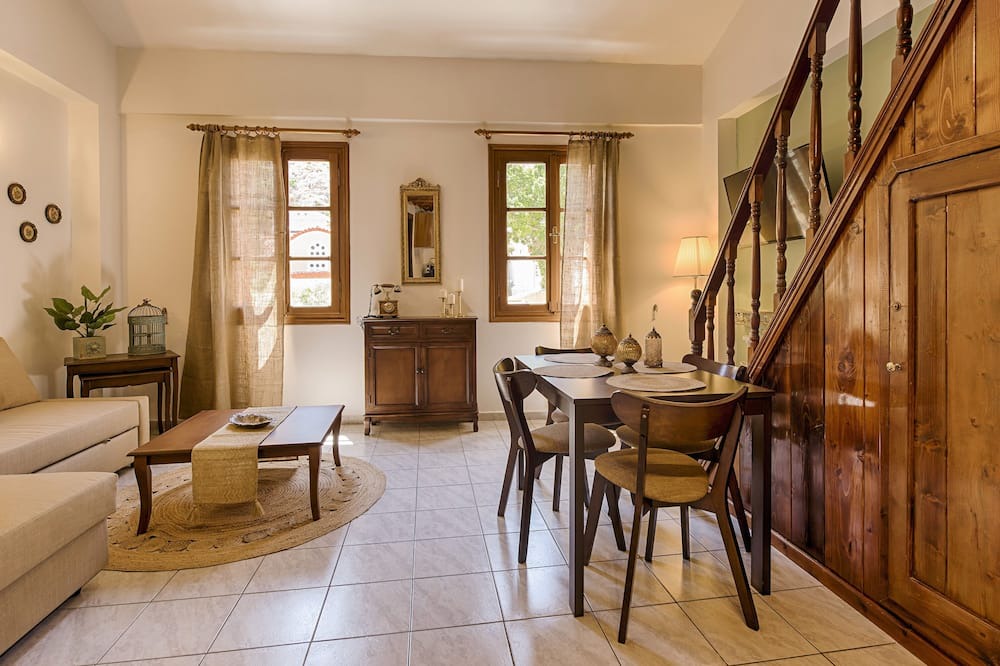 Photo of Livingroom in Symi