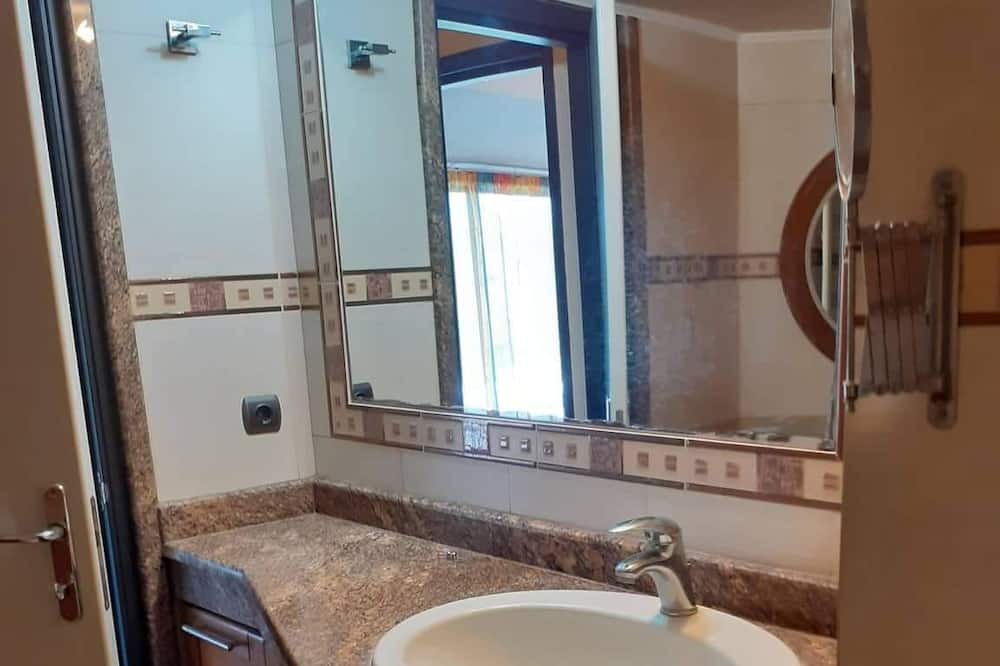 Photo of Bathroom in Kefalos