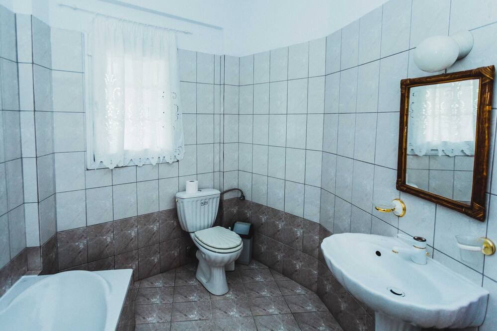 Photo of Bathroom in Diava