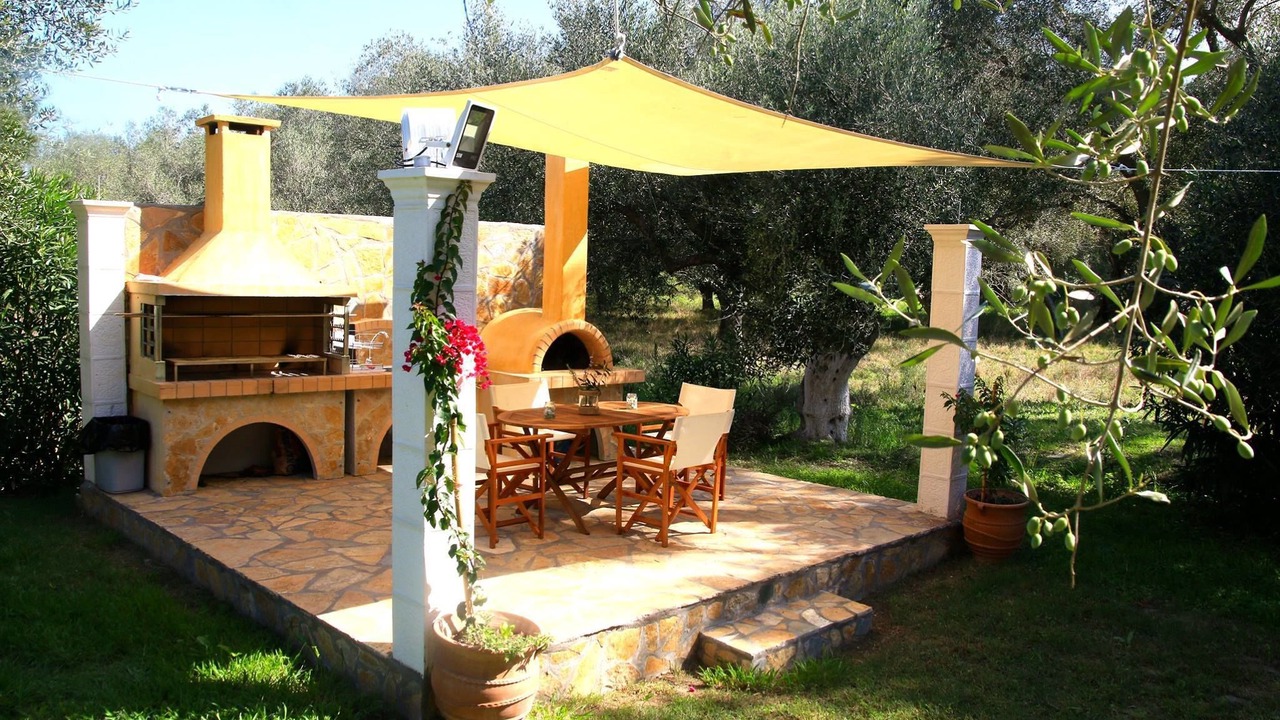 Photo of Outdoor in Notos