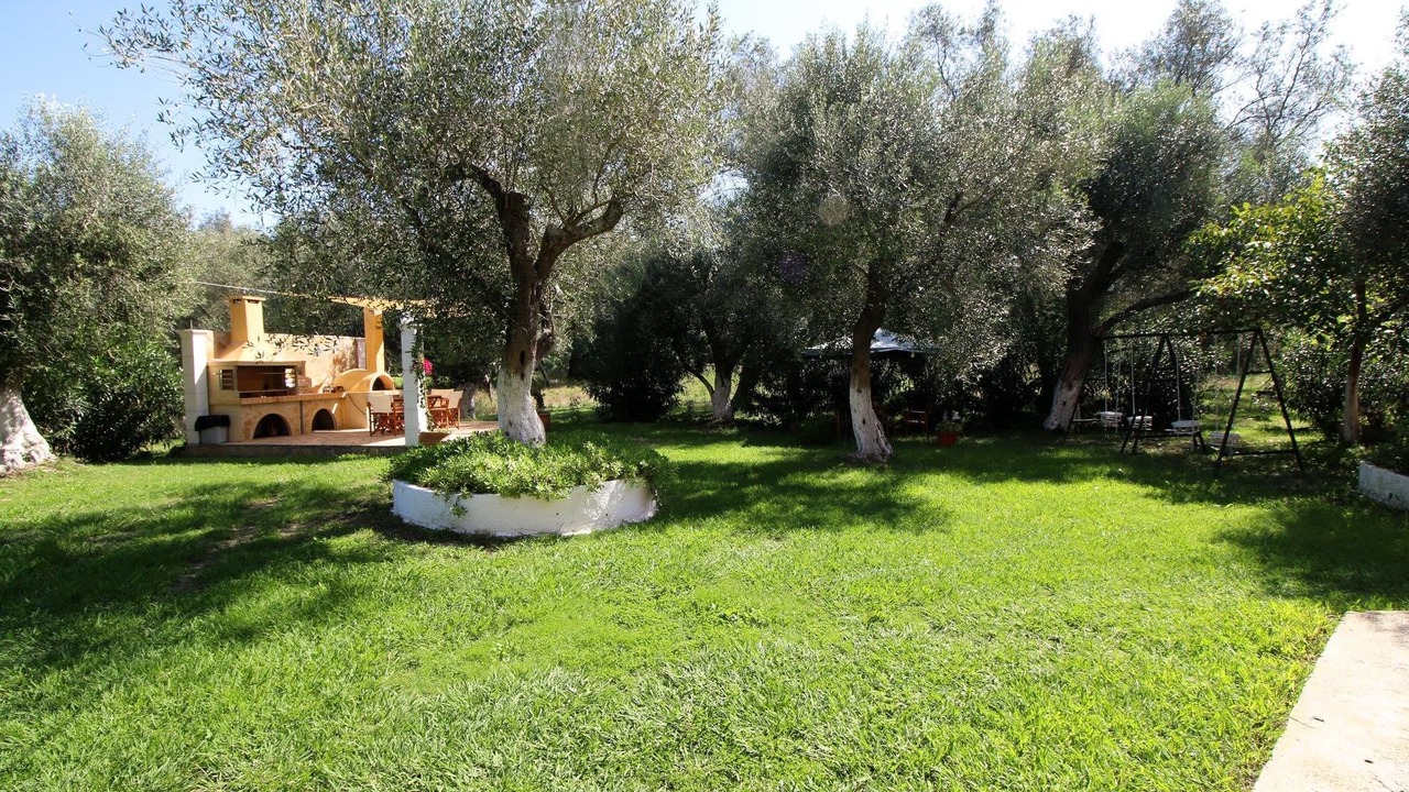 Photo of Outdoor in Notos