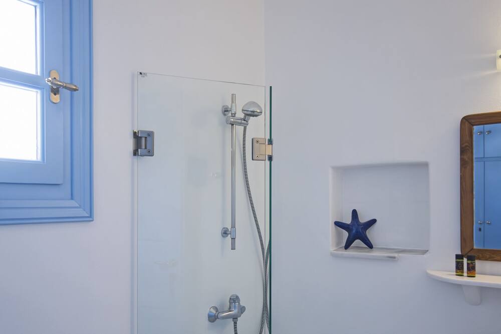 Photo of Bathroom in Houlakia