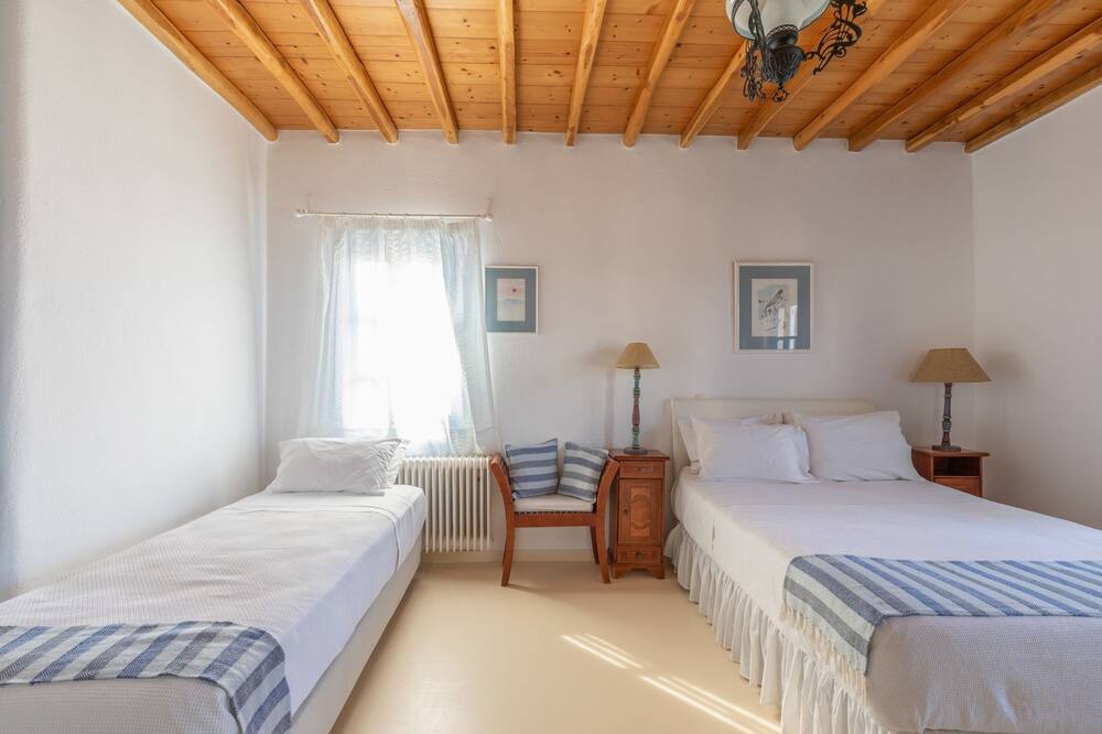 Photo of Bedroom in Houlakia